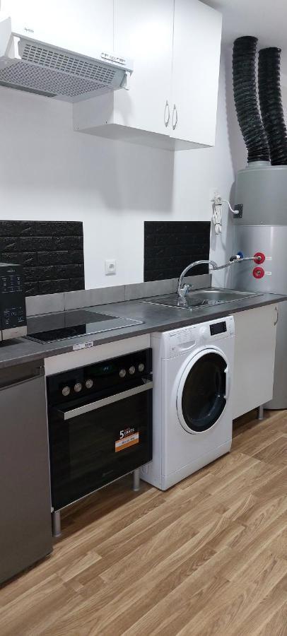 Lyesblb Aparthotel Valencia Bagian luar foto