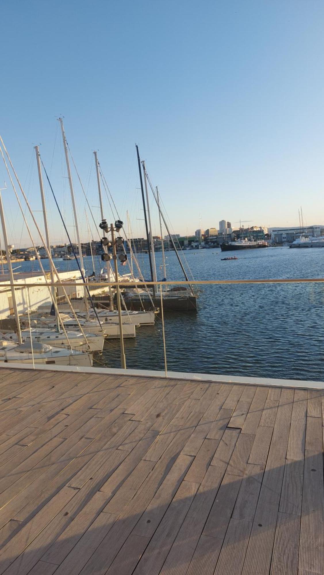 Lyesblb Aparthotel Valencia Bagian luar foto