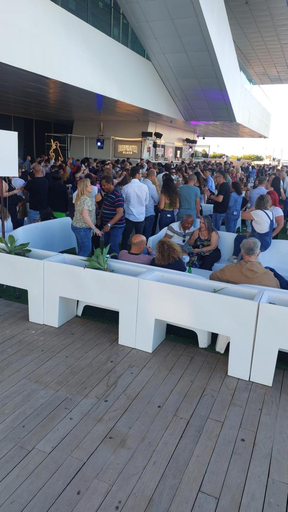 Lyesblb Aparthotel Valencia Bagian luar foto