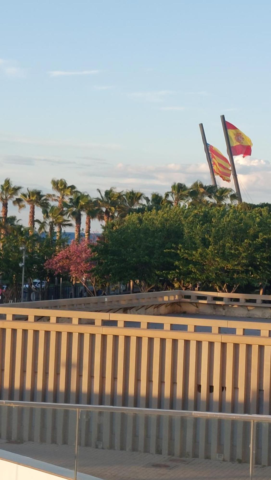 Lyesblb Aparthotel Valencia Bagian luar foto